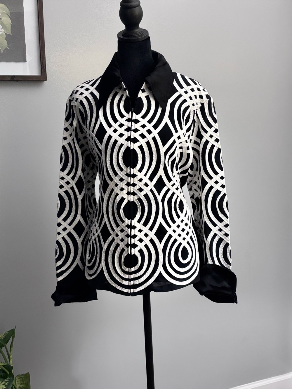 Black & White Geometric Button-Front Blazer